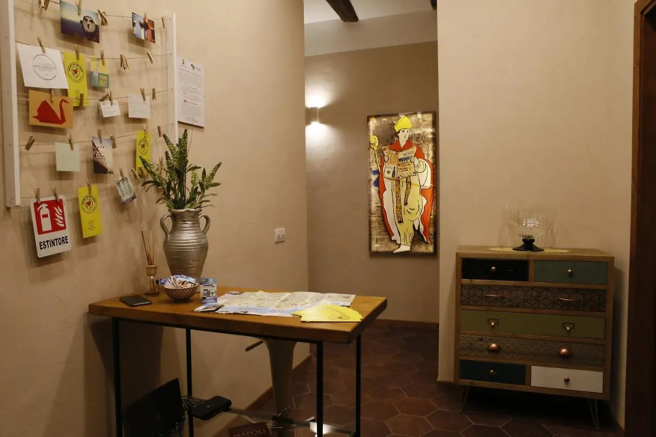 Napolicentrico Bed & Breakfast Naples
