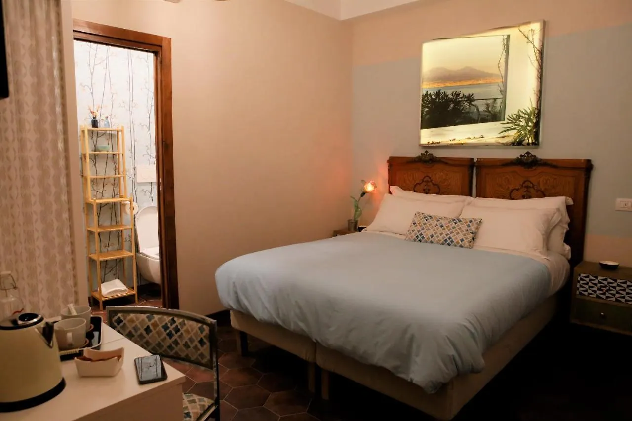 Napolicentrico Bed & Breakfast